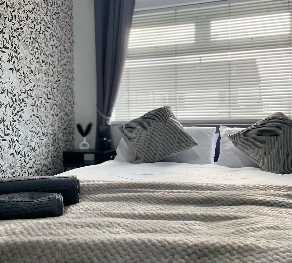 Central 3Br Apartment Spacious, Modern, Cozy 벨파스트