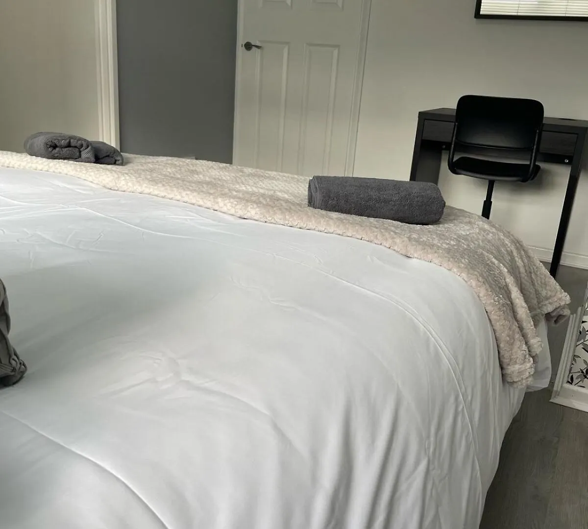 Central 3Br Apartment Spacious, Modern, Cozy 贝尔法斯特