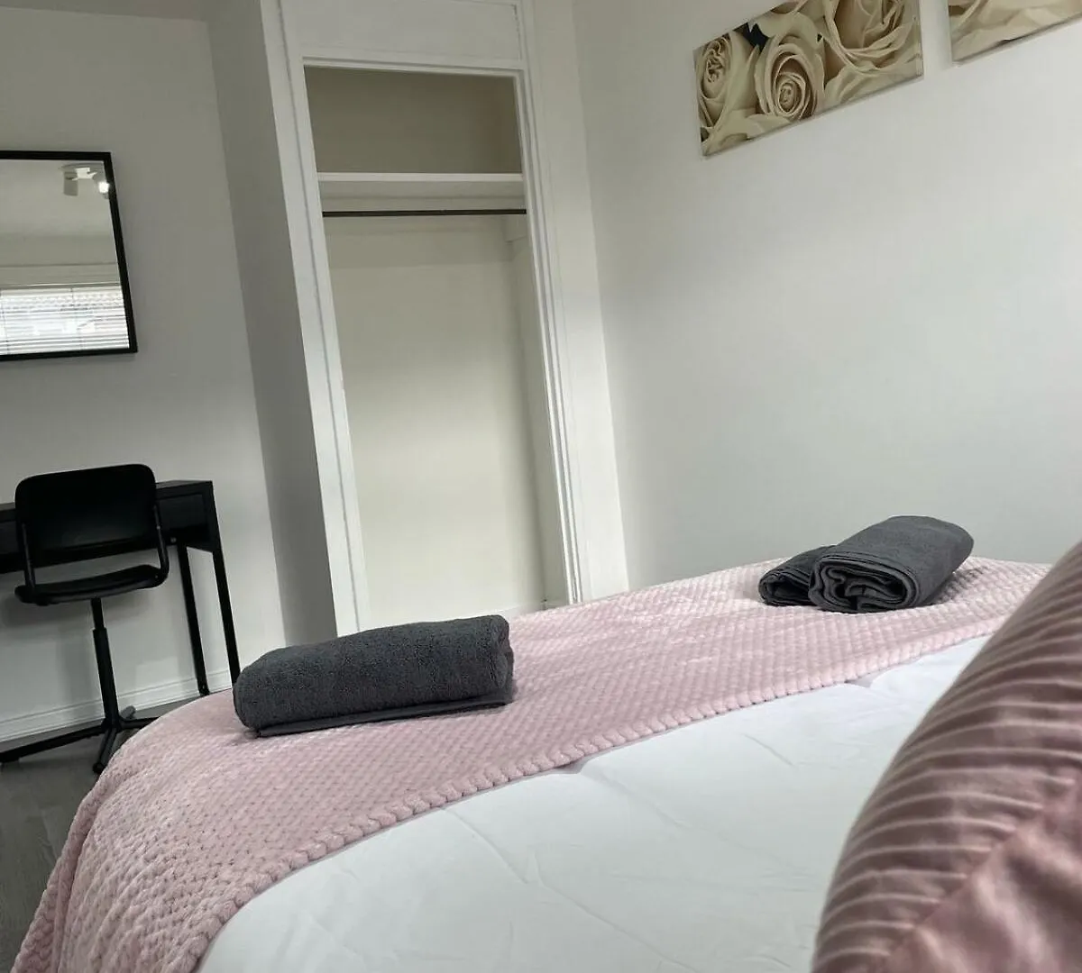 Central 3Br Apartment Spacious, Modern, Cozy 贝尔法斯特